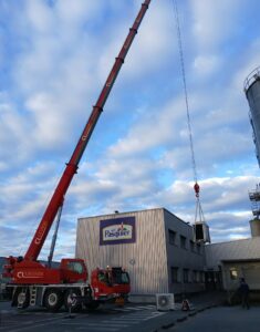 Levage Groupe Froid avec grue mobile